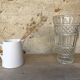 Vase vintage en verre moulé