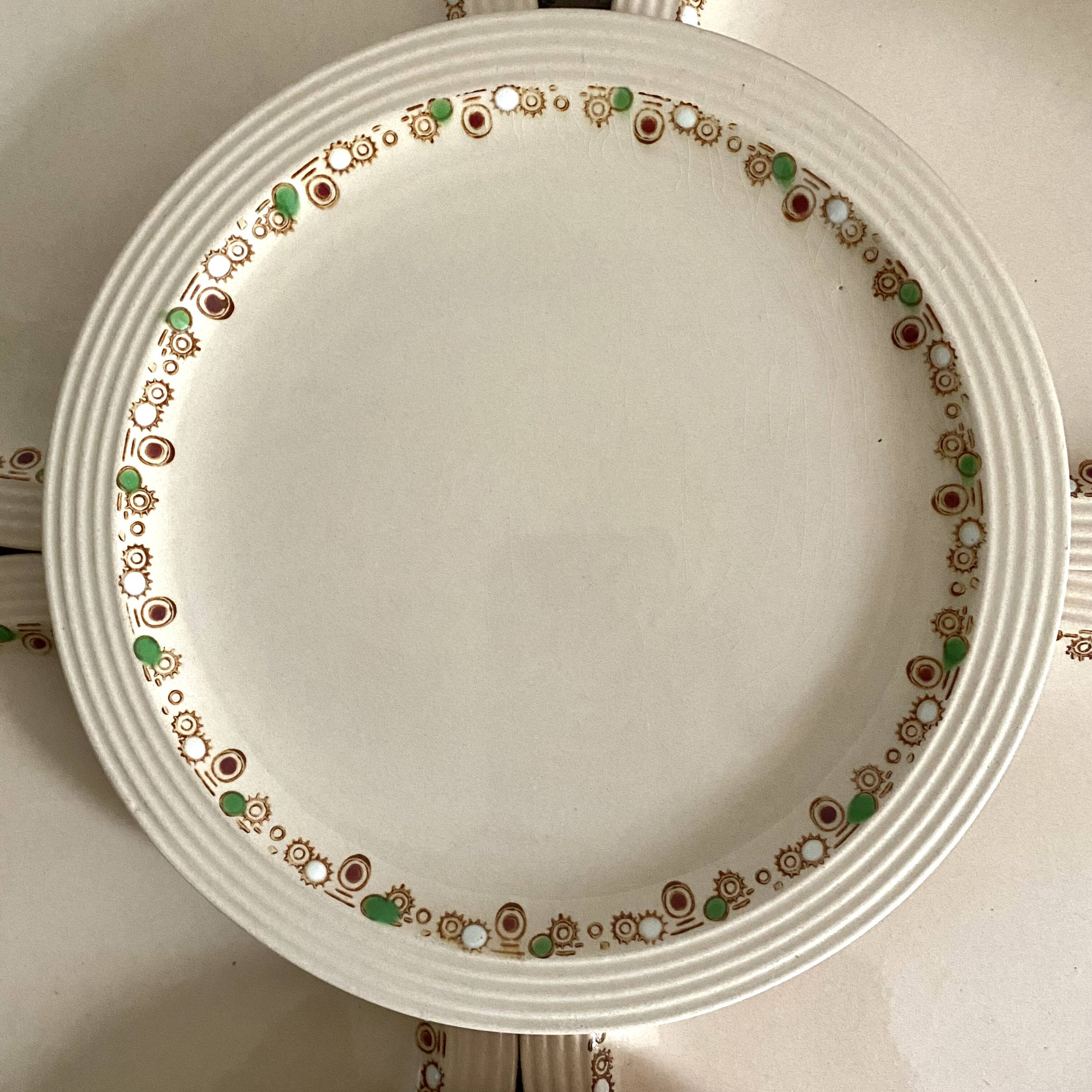 Longwy Betty model dinner plates