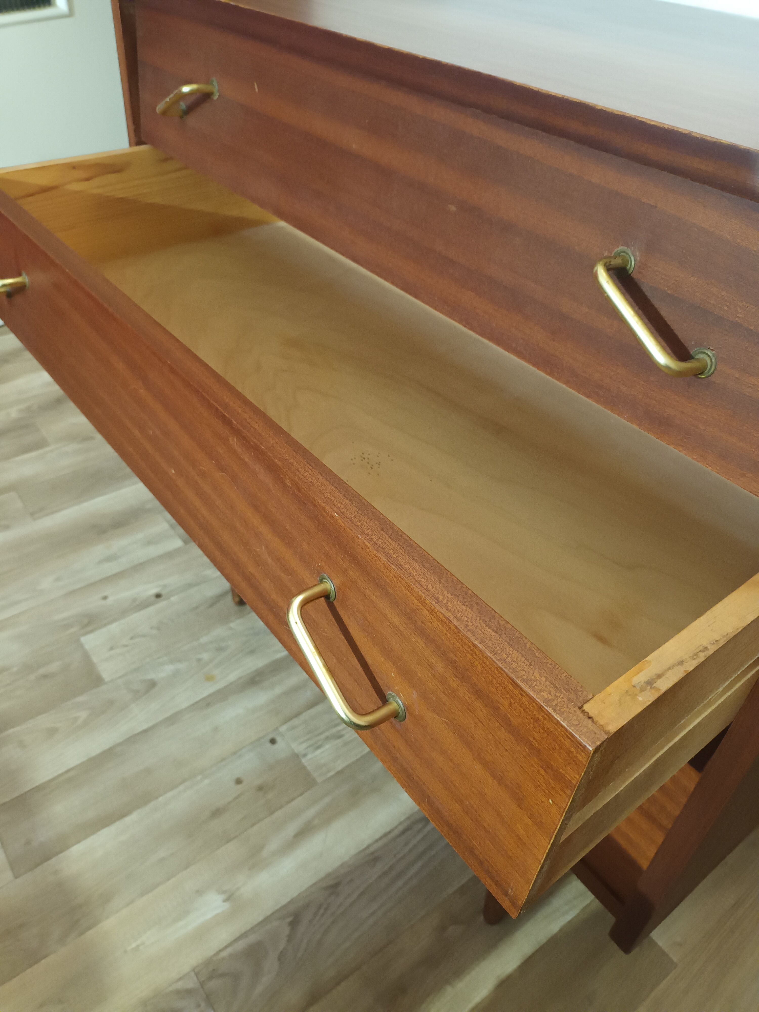 Vintage chest of drawers