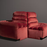 Italian design round sofa in pink velvet