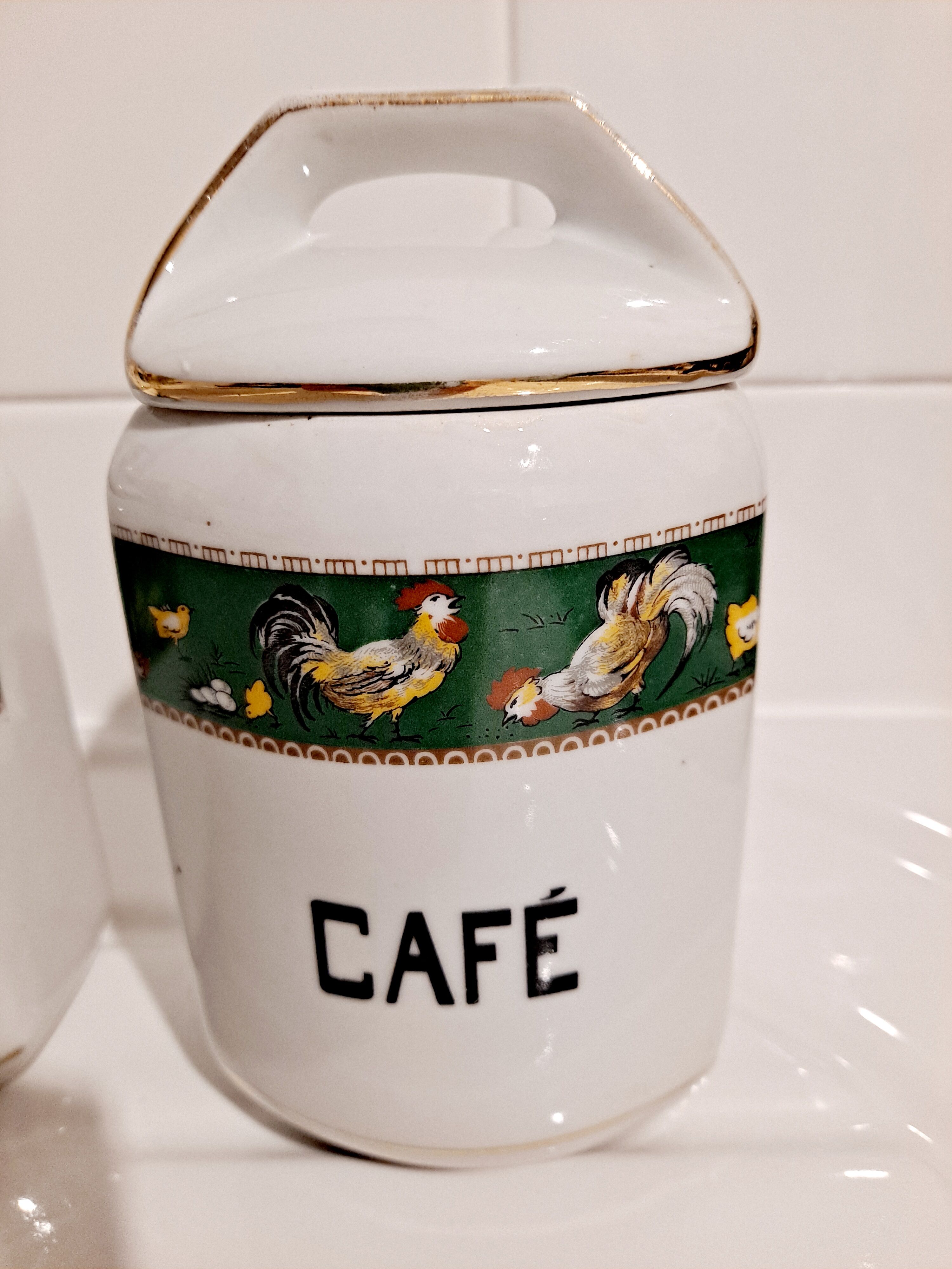 Pair of pretty chicken spice boxes