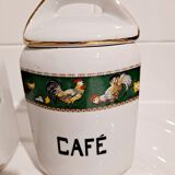 Pair of pretty chicken spice boxes