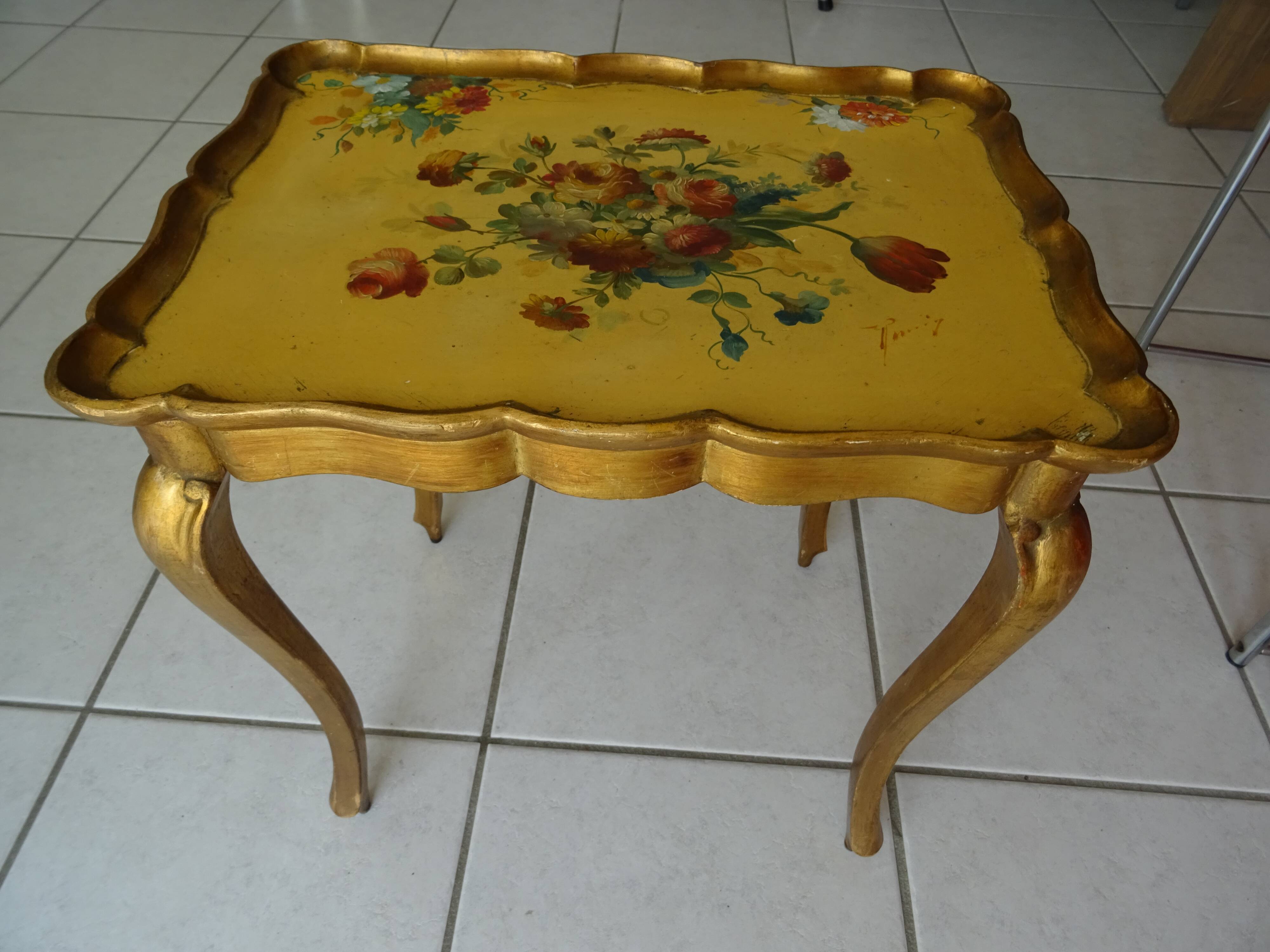 Side coffee table gilded wood decoration flowers year 60