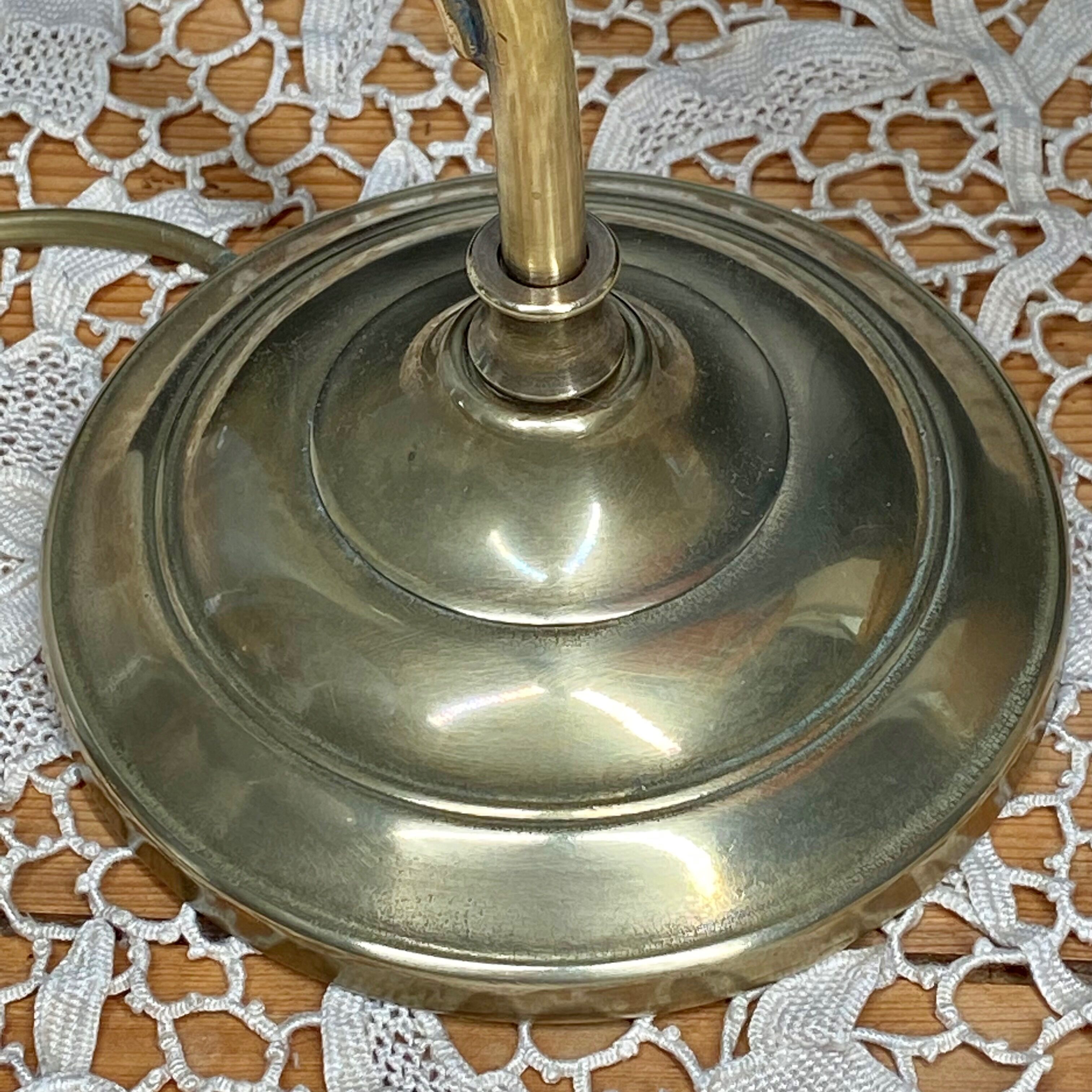 Lampe laiton et pâte de verre art déco