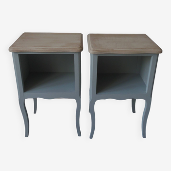 Bedside tables, end tables re-enchanted in verdigris, wooden trays.
