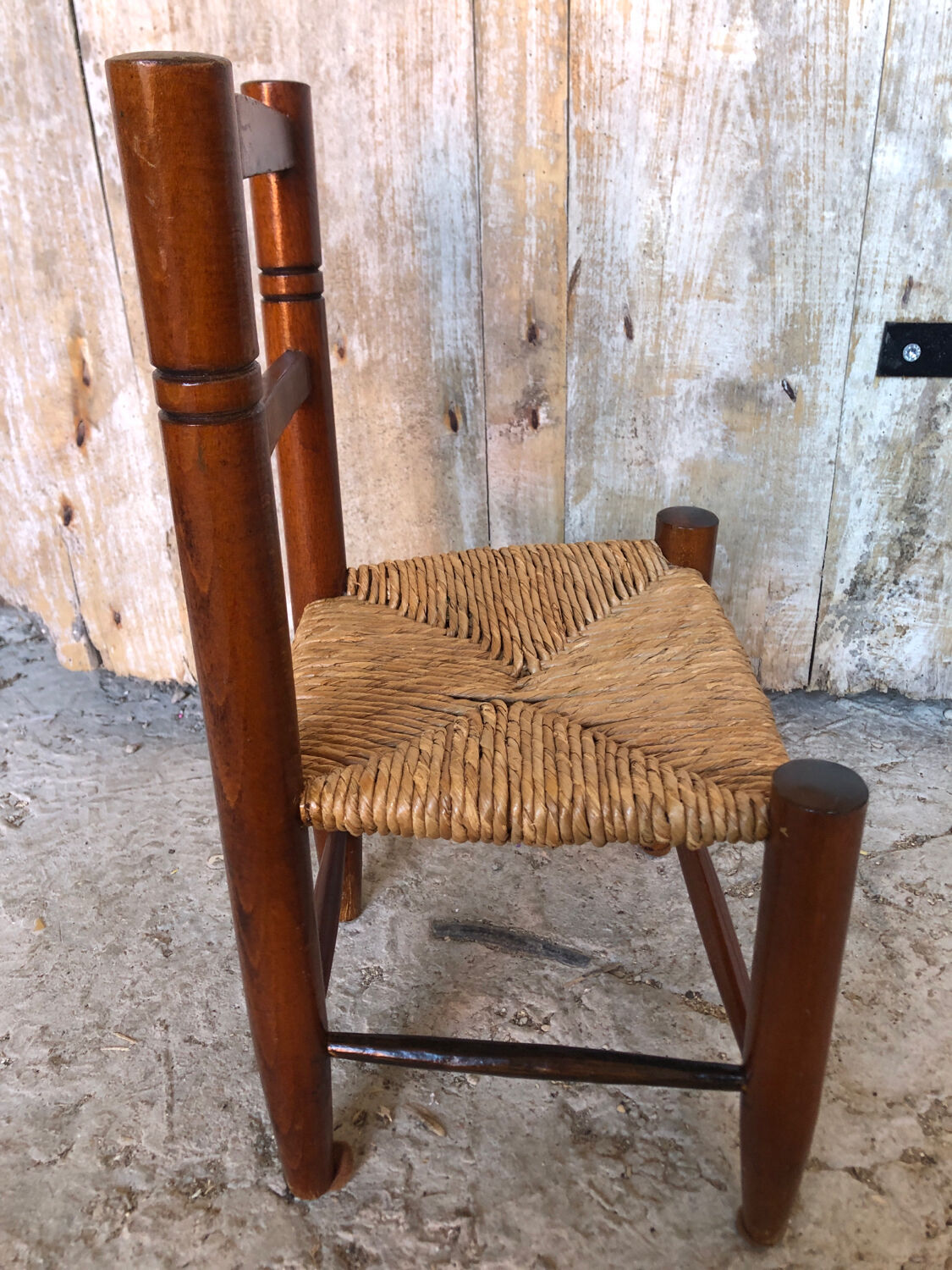 Chaise enfant assise paillée vintage