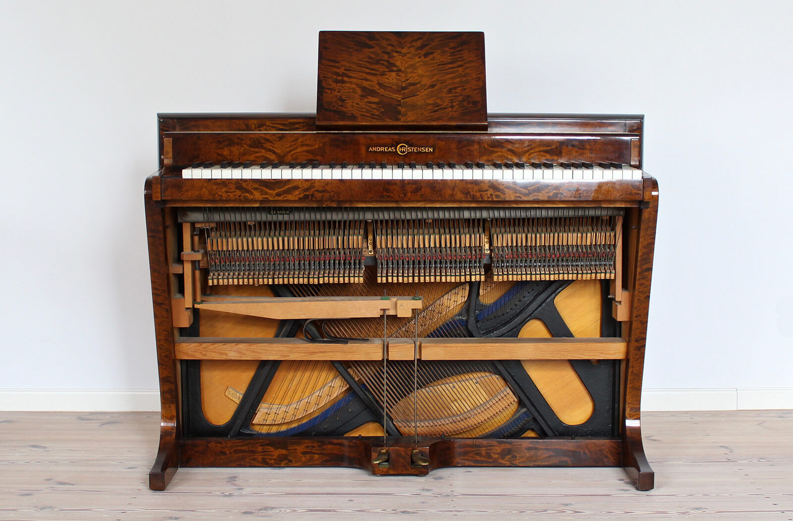 Piano de Poul Henningsen Pianette pour Andreas Christensen