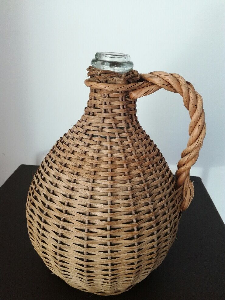 Rattan bottle