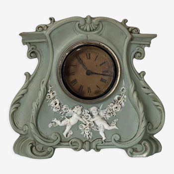 Horloge antique en bois de Wedgwood cupidon anges