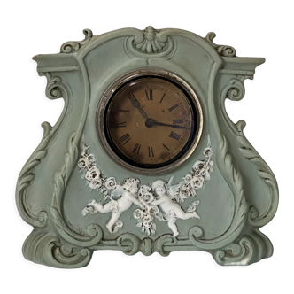 Horloge antique en bois de Wedgwood cupidon anges