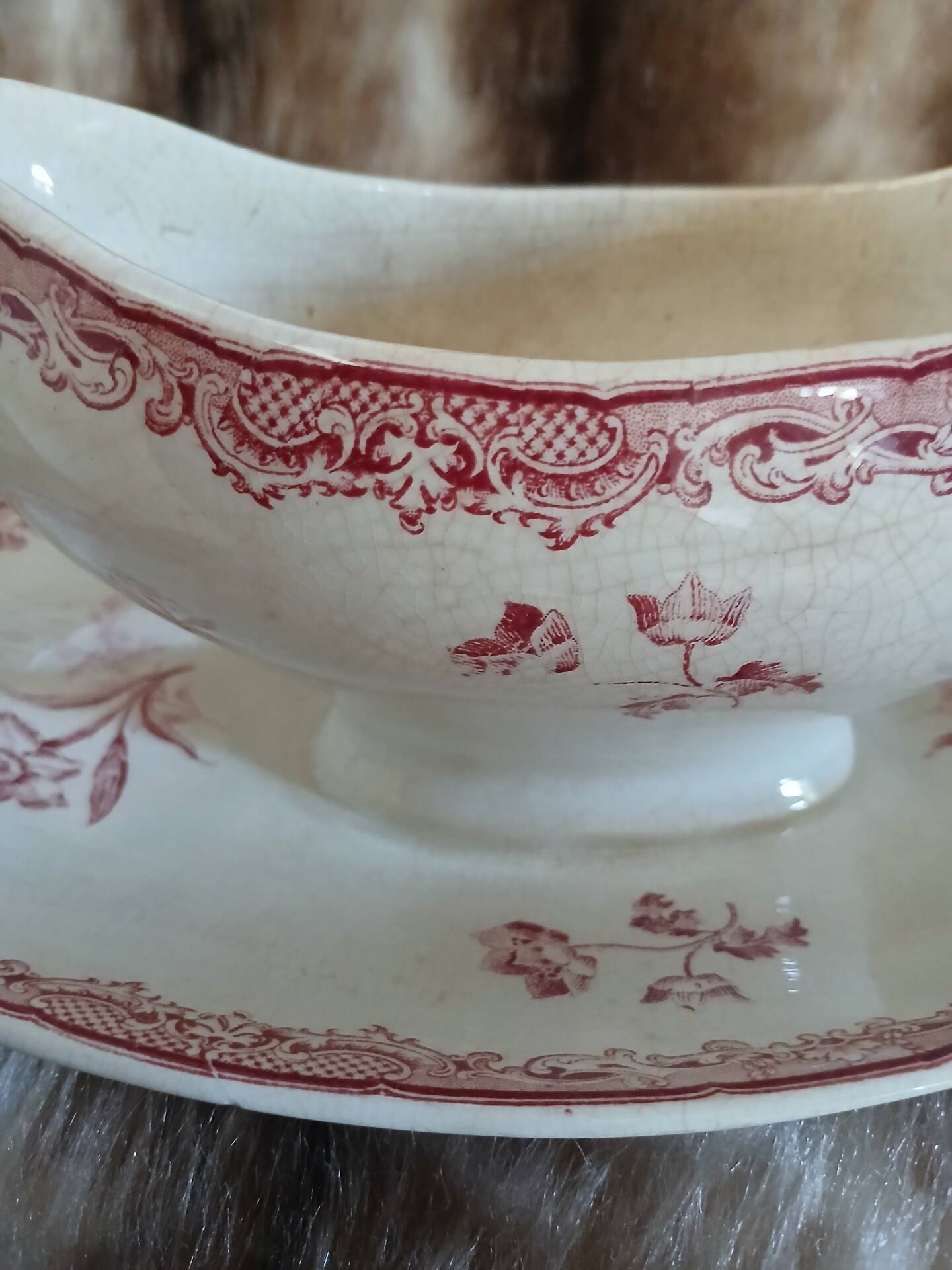 Antique sauce boat in ironstone Sarreguemines