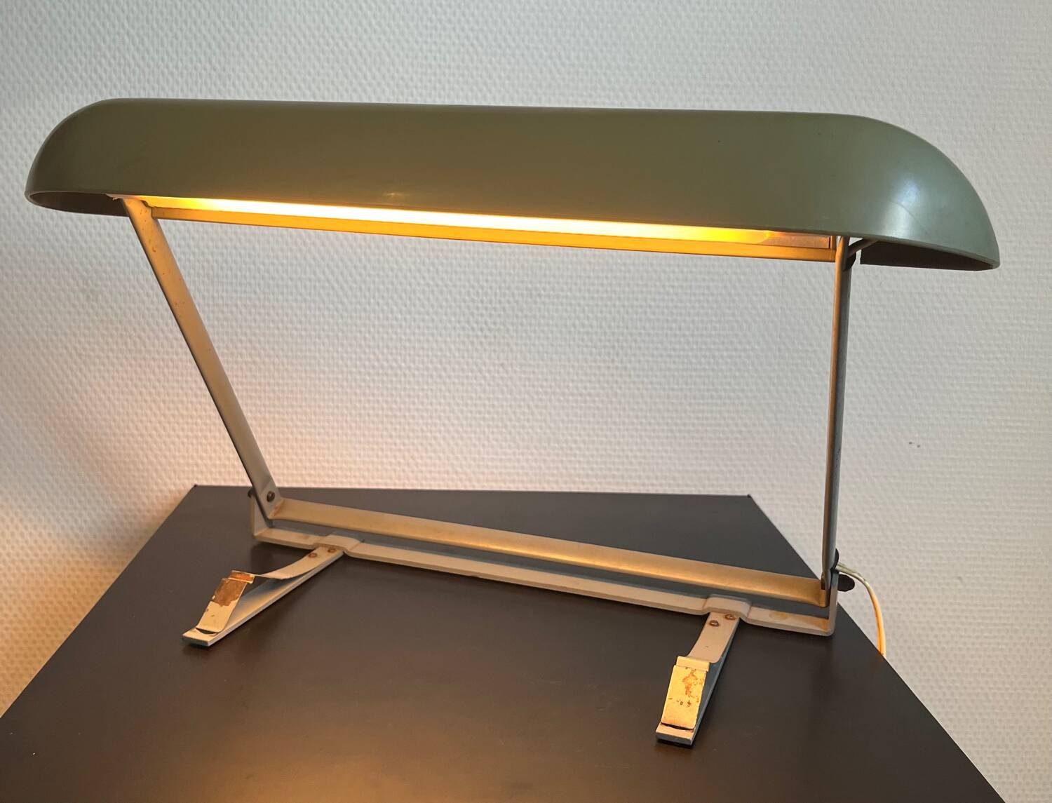 Philips working picture rail lamp 1950