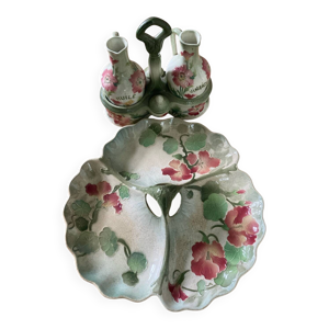 plat et vinaigrier fleurs