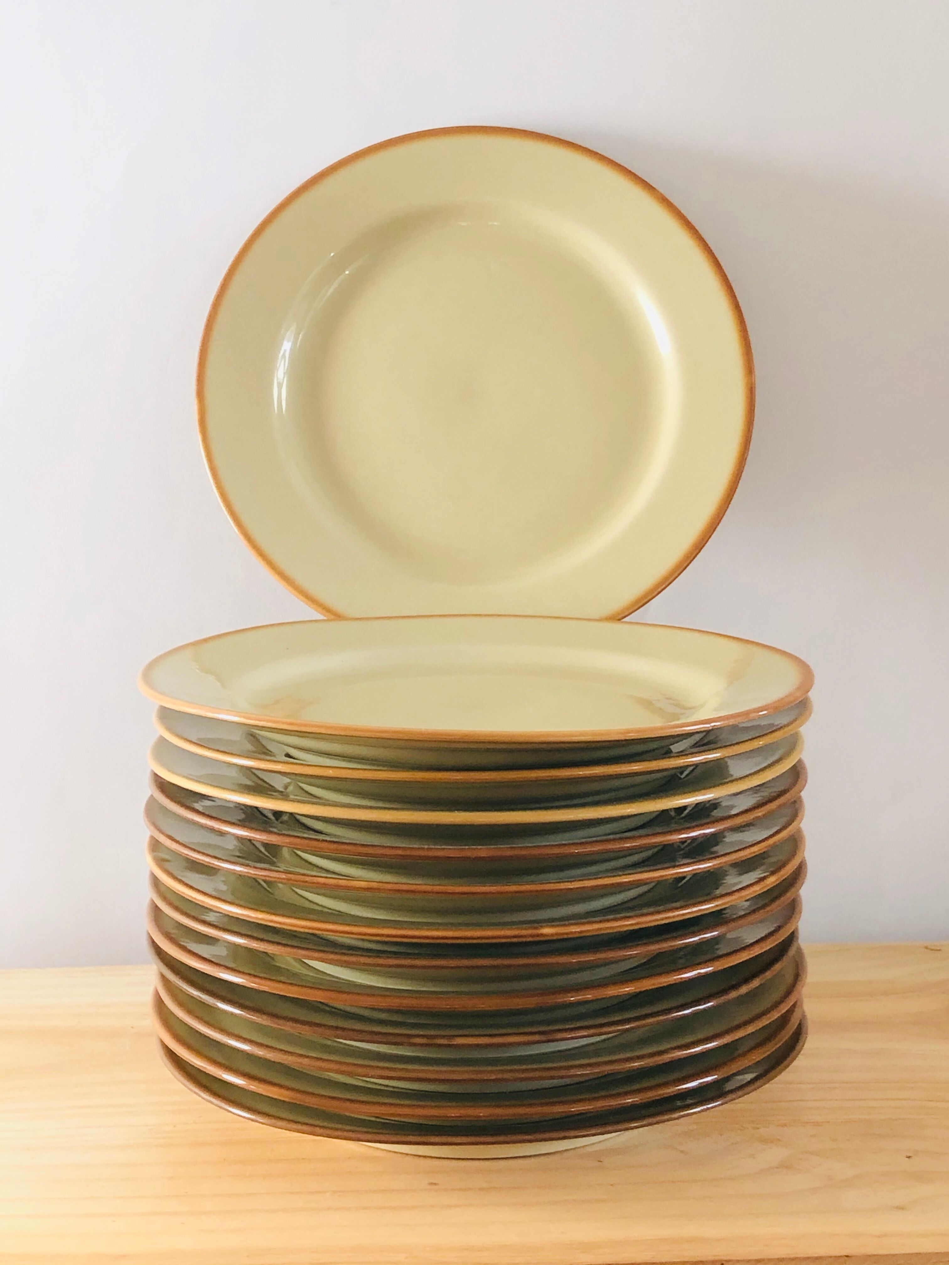 Lot d'assiettes creuses et plates Tulowice