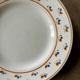 8 Creil Montereau dessert plates