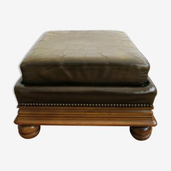 Repose-pied en cuir style Chesterfield anglais