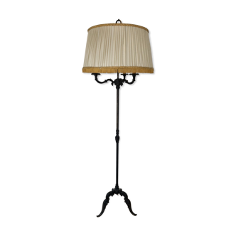 Lampadaire tripode