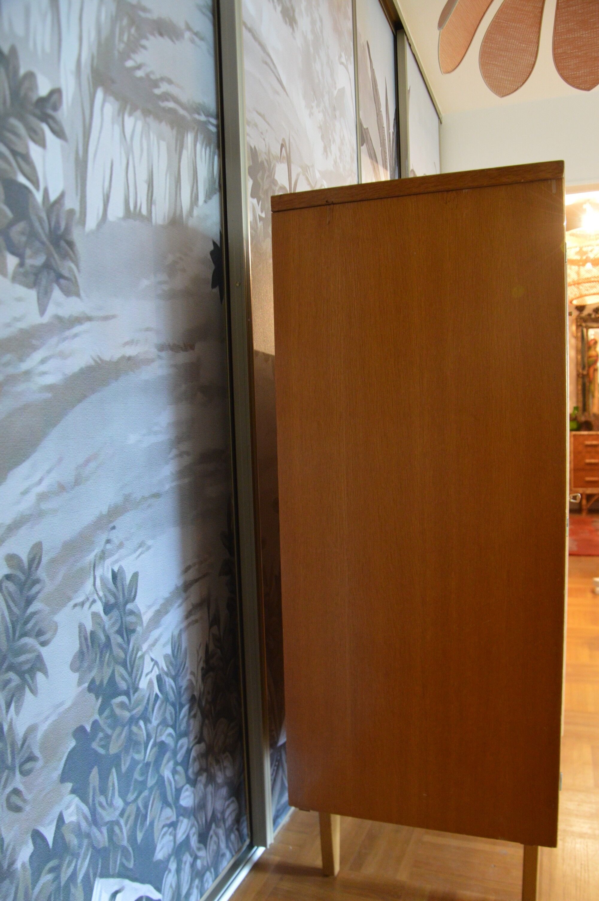 Commode penderie secrétaire en rotin vintage