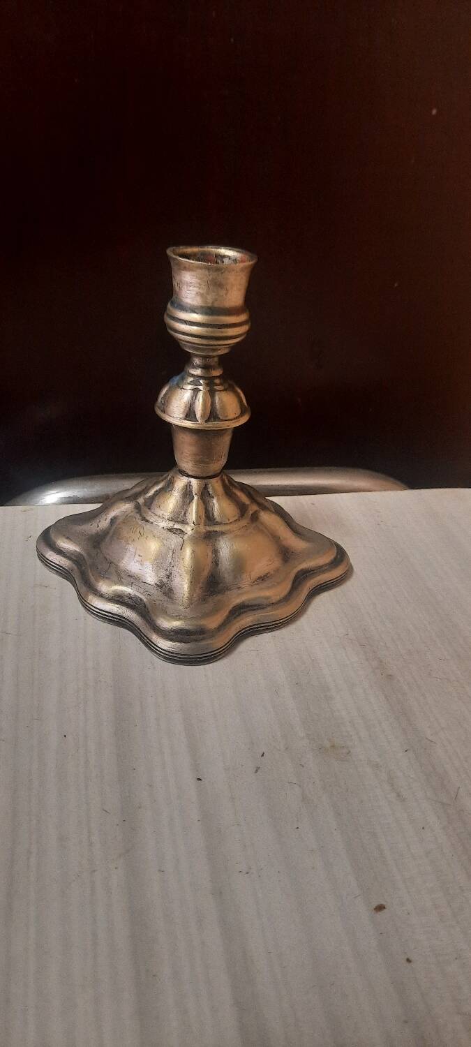 Silver metal candle holder