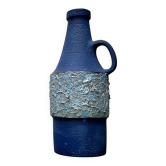 Sun vase WGP Fat Lava in West German pottery, mid-century modern by Carstens Tönnieshof, 1960s.