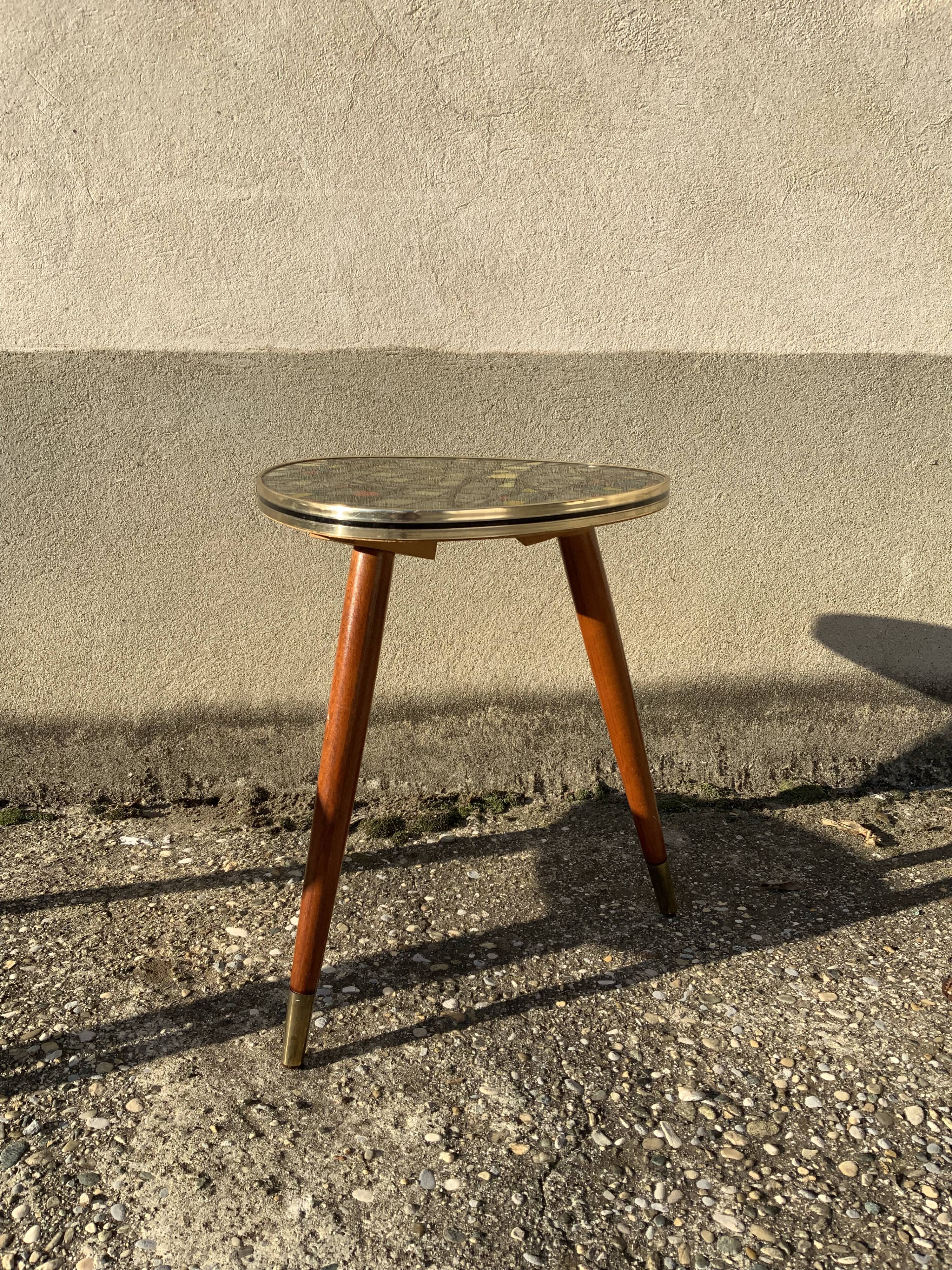 Vintage coffee table pedestal table tripod vintage formica ceramic style tray end of sofa
