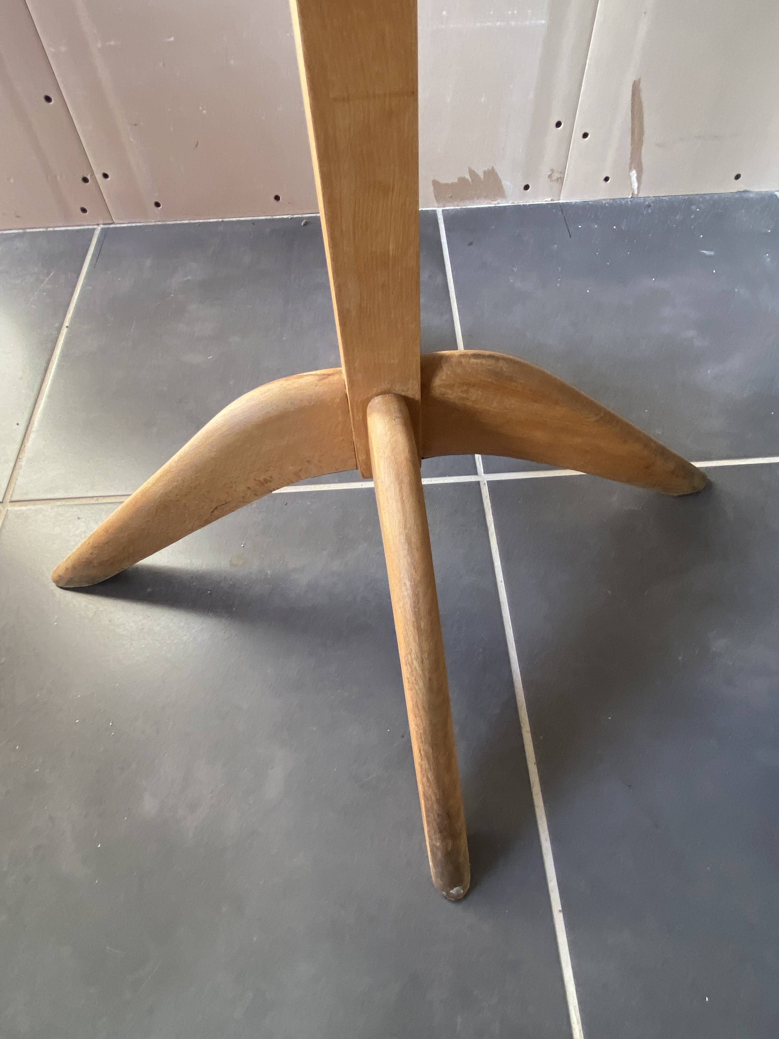 Stella coat rack in solid beech wood, vintage 1950s.