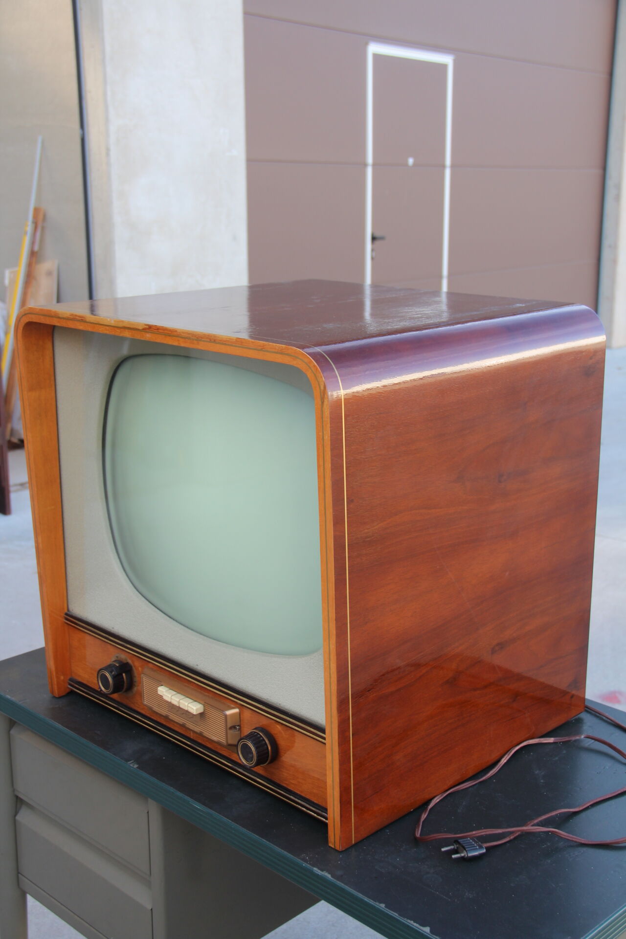 Téléviseur ACEC de 1957