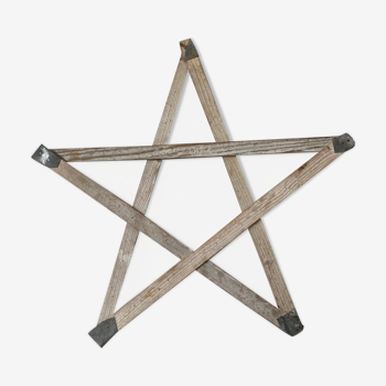 Old wood and zinc star