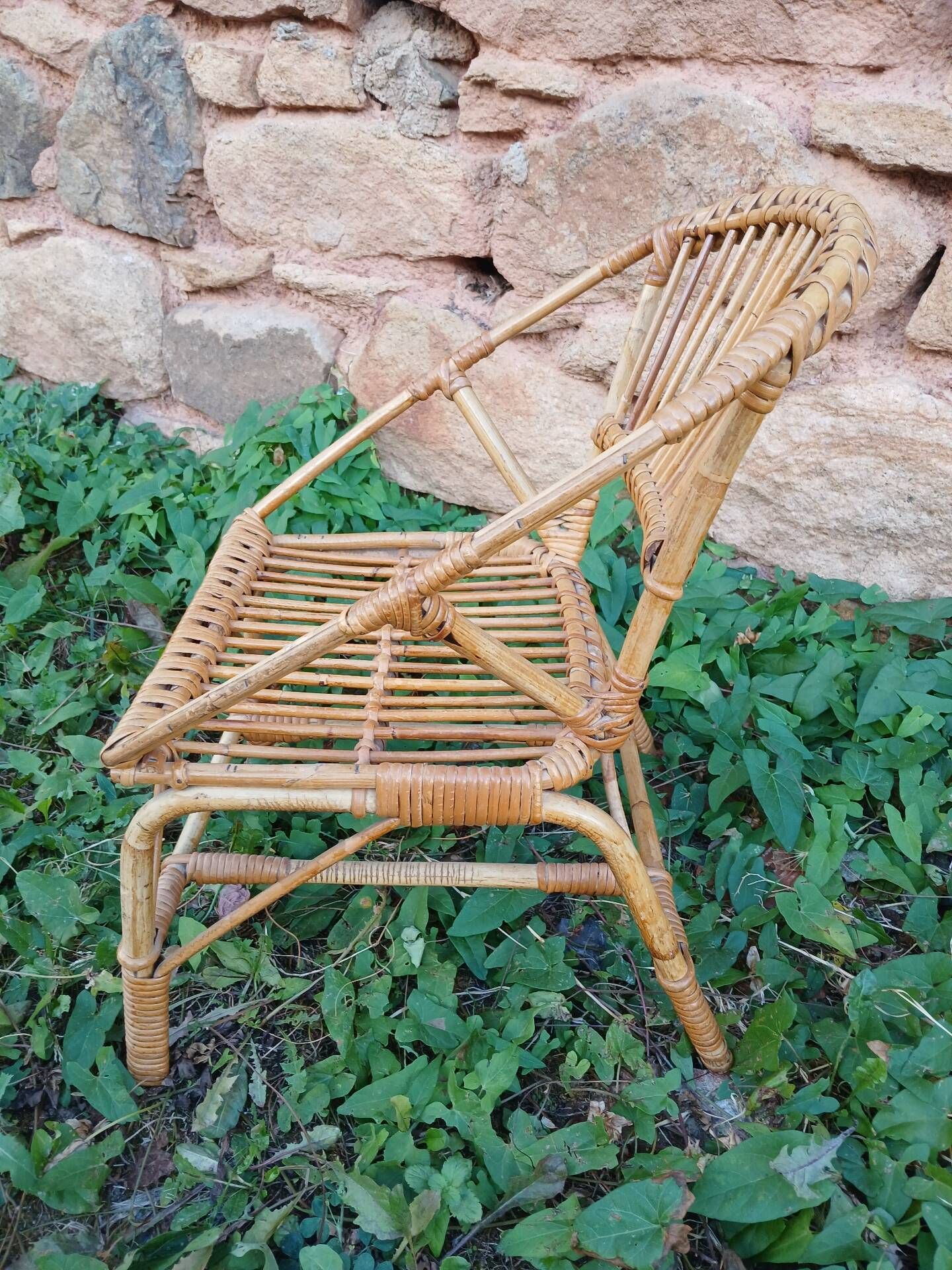 Petit fauteuil enfant en osier 