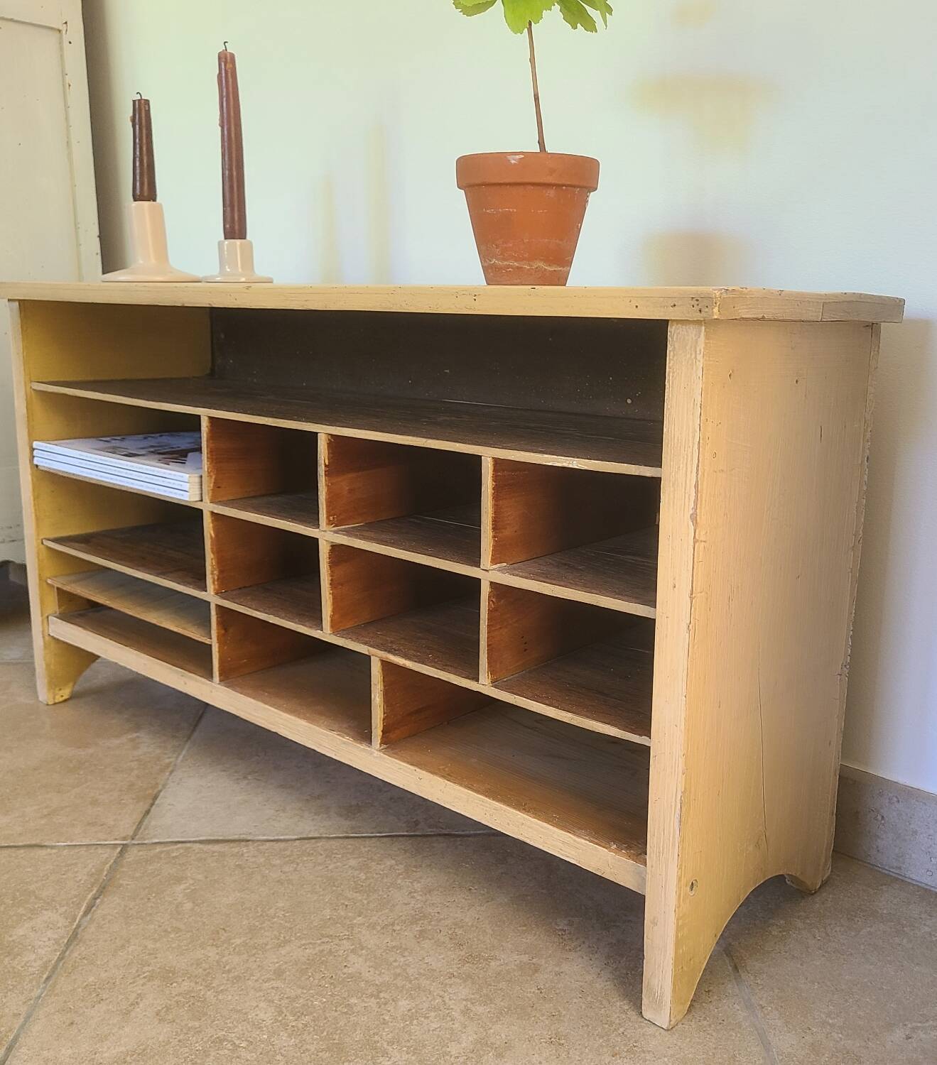 Vintage ochre bench locker shelf