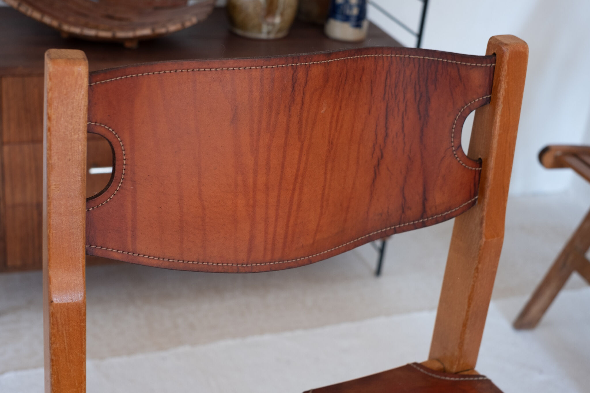 Series of 4 chairs "Maison Regain"