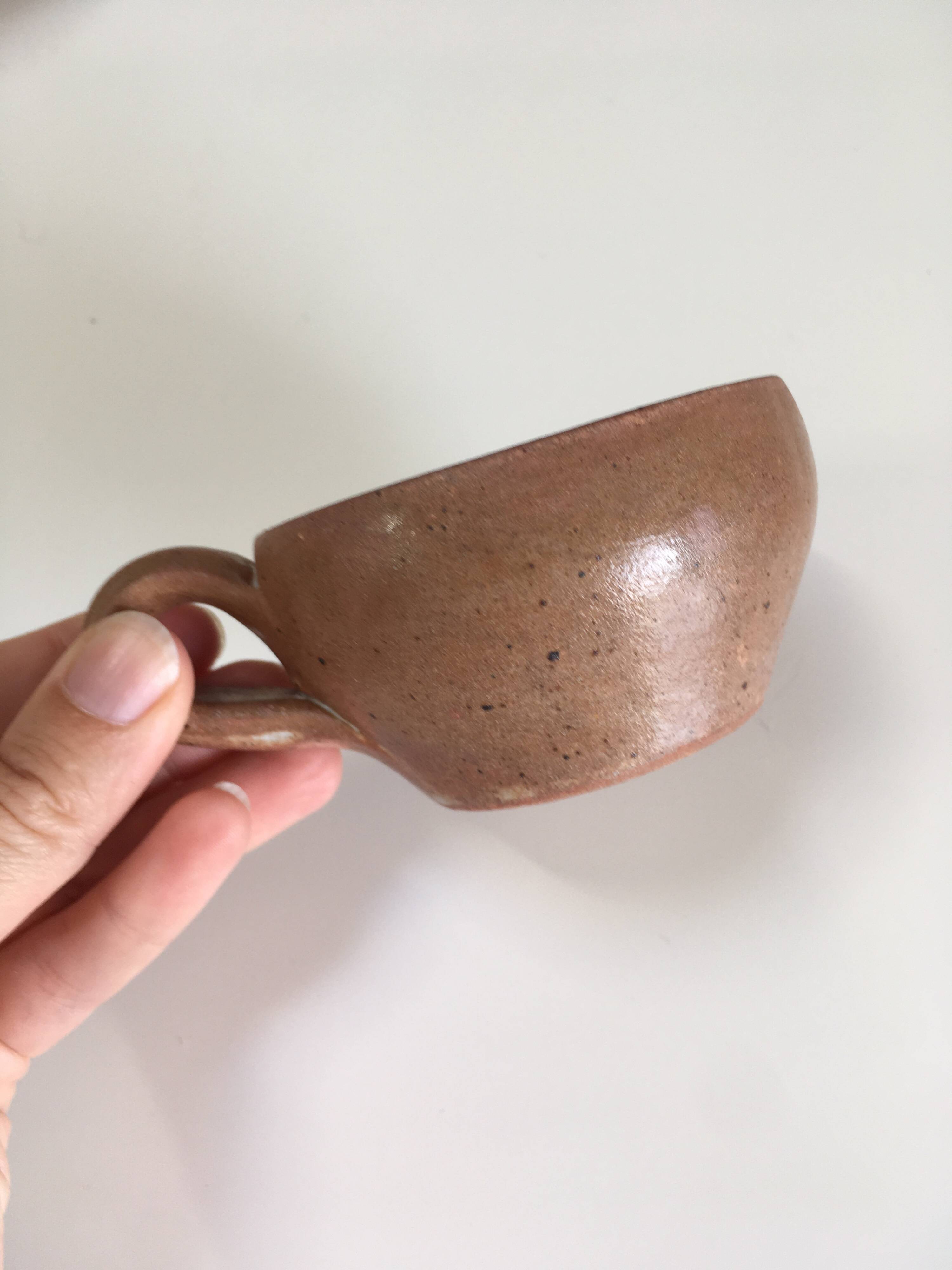 Set of 5 handcrafted ceramic mugs – terracotta
