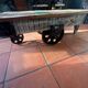 Table basse de style industriel
