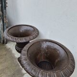 Pair of Medici cast iron vases from a bourgeois house - H73cm