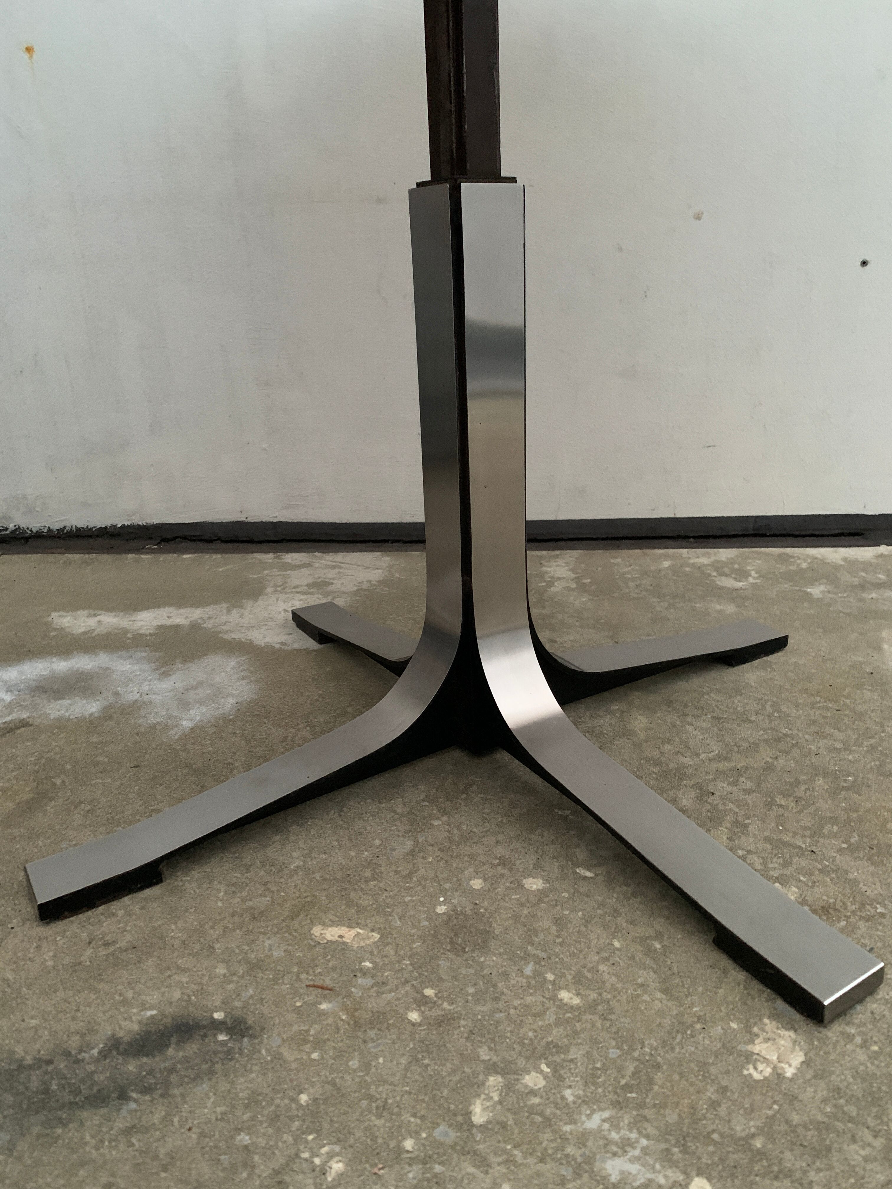 Table basse ajustable en table de séjour en inox avec verre fumé, 1970