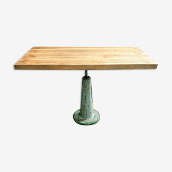 Industrial (garden) table oak on cast iron leg