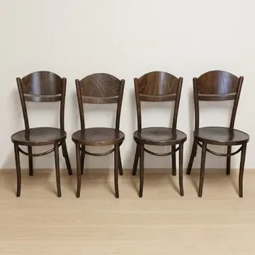 Set of 4 TON wooden dining chairs, 20th century, Czechoslovak, 90 × 46 cm