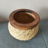 Wicker pot cache and wood