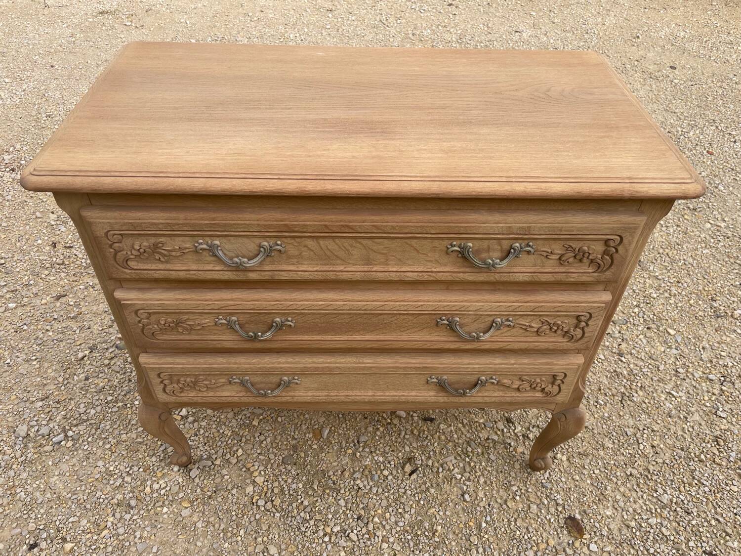 Small stripped oak chest of drawers