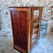 Antique shop display cabinet – Pine wood – 1920s/30s – On wheels