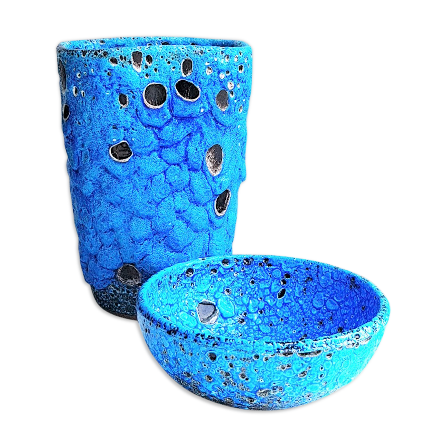 Sea foam vase and cut