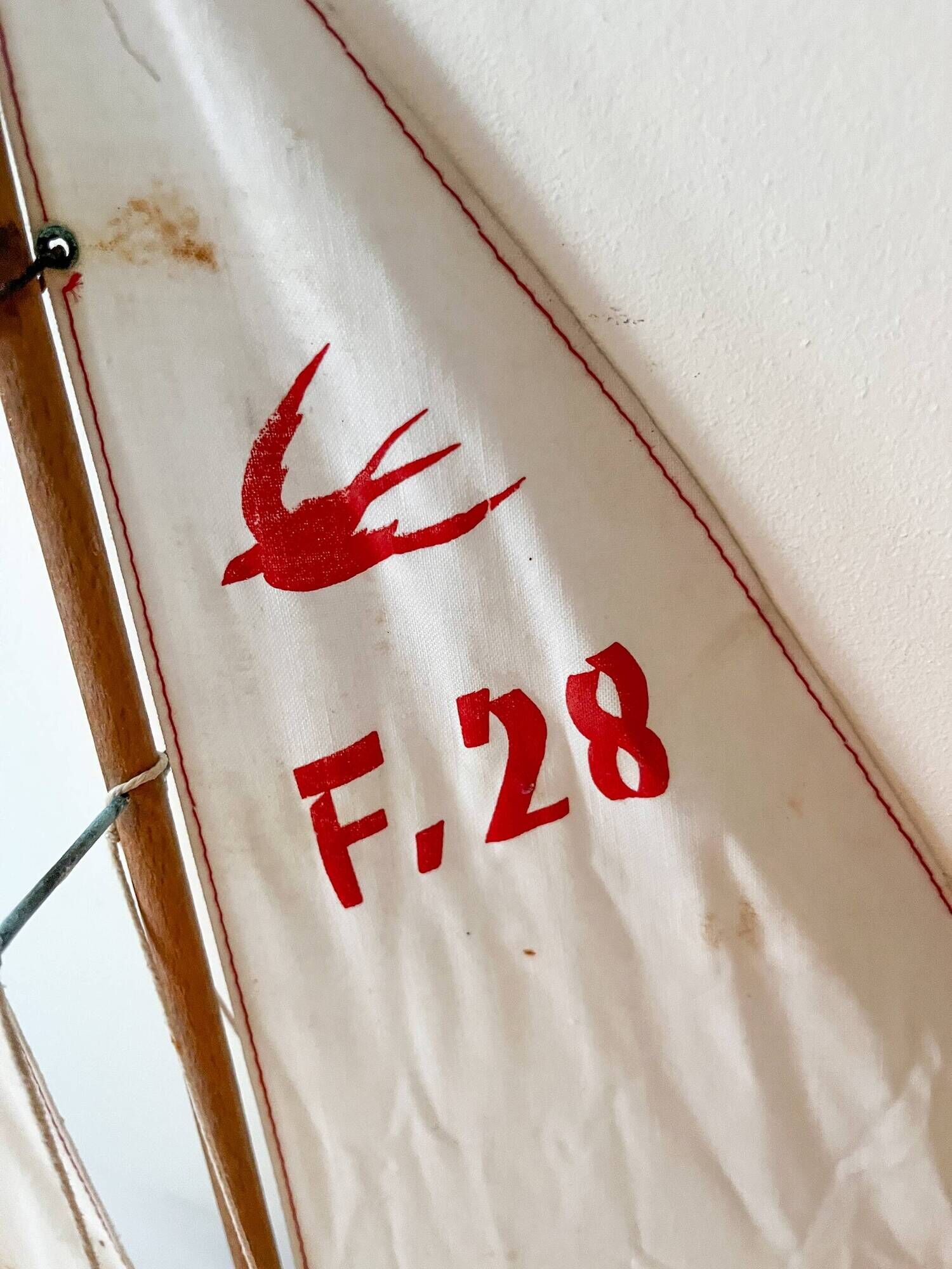 F28 VP50 basin sailboat from the French brand Giraud Sauveur.