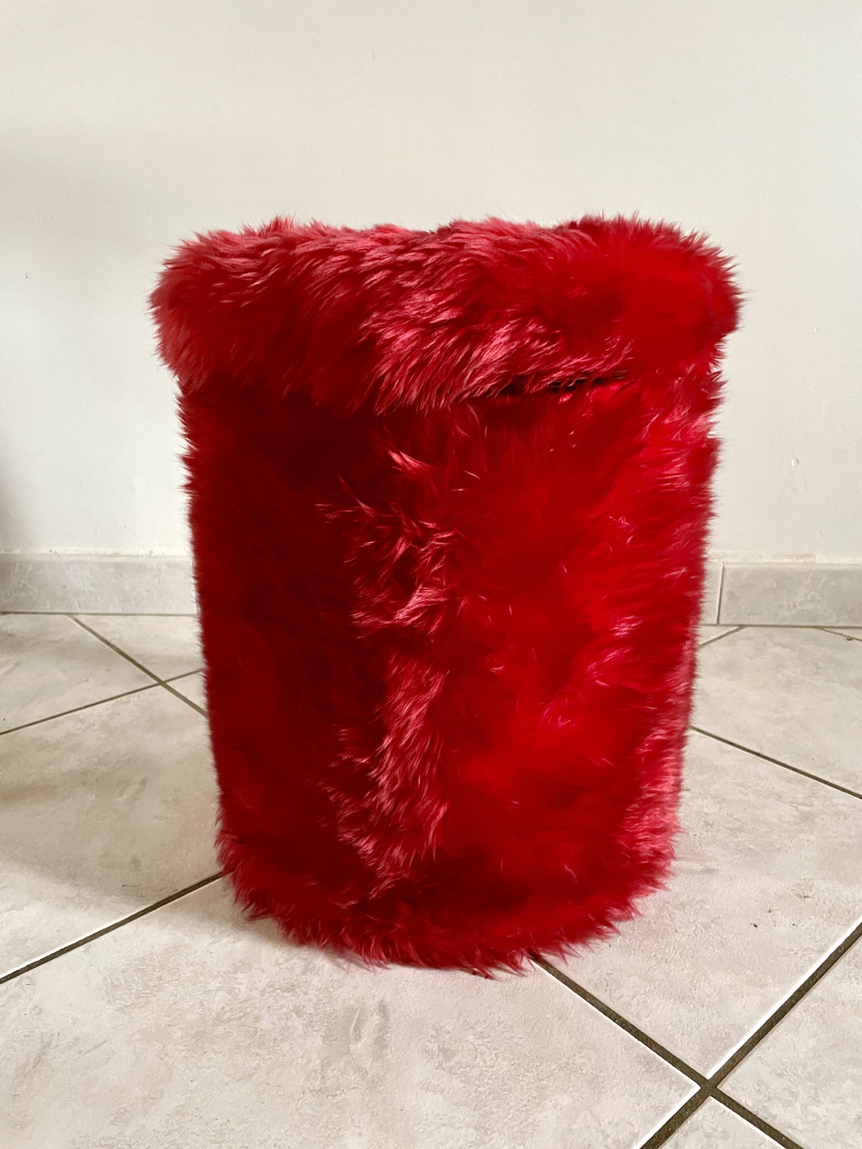 Red moumoute chair and pouf