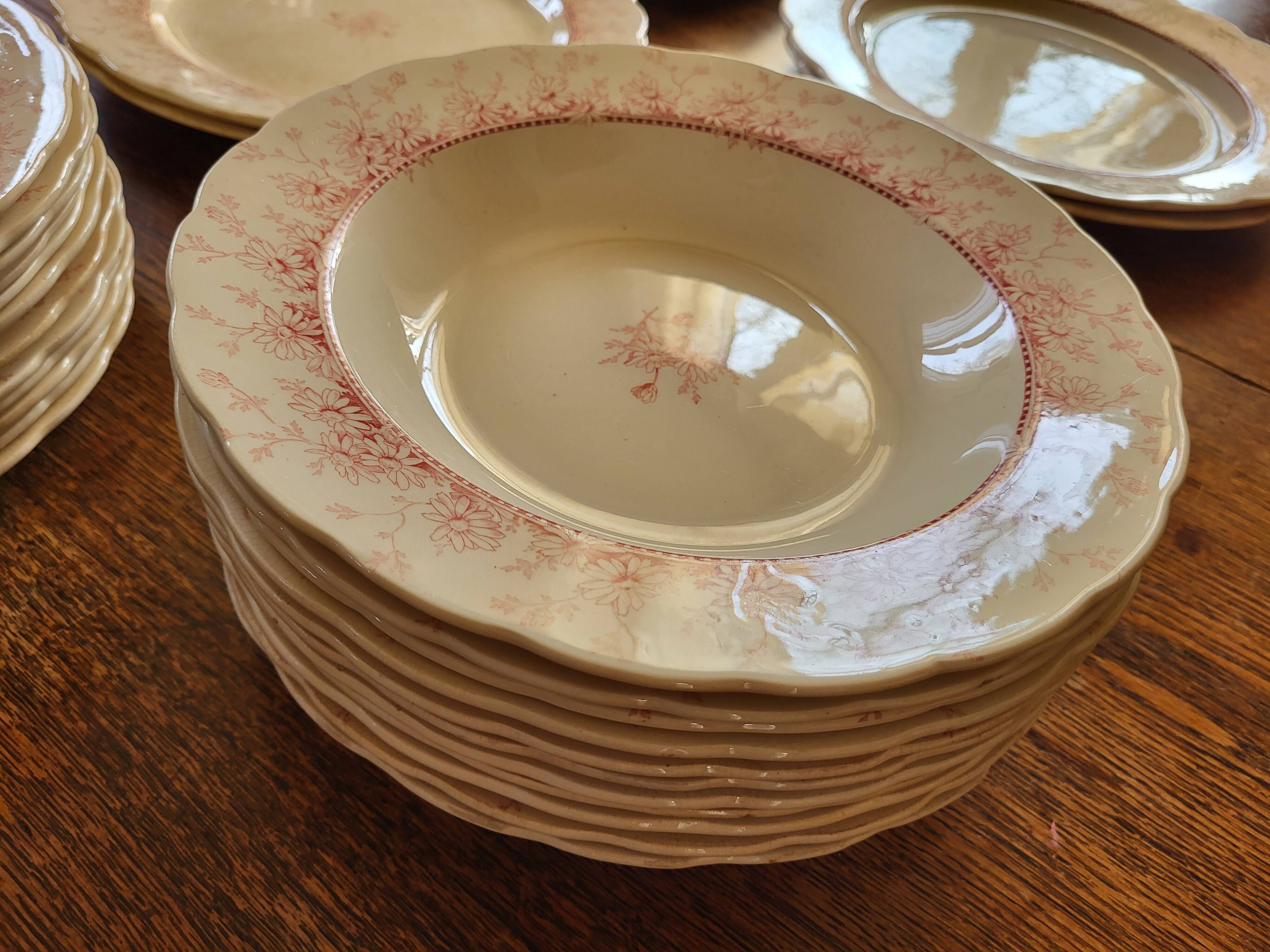 Service anglais ancien en céramique