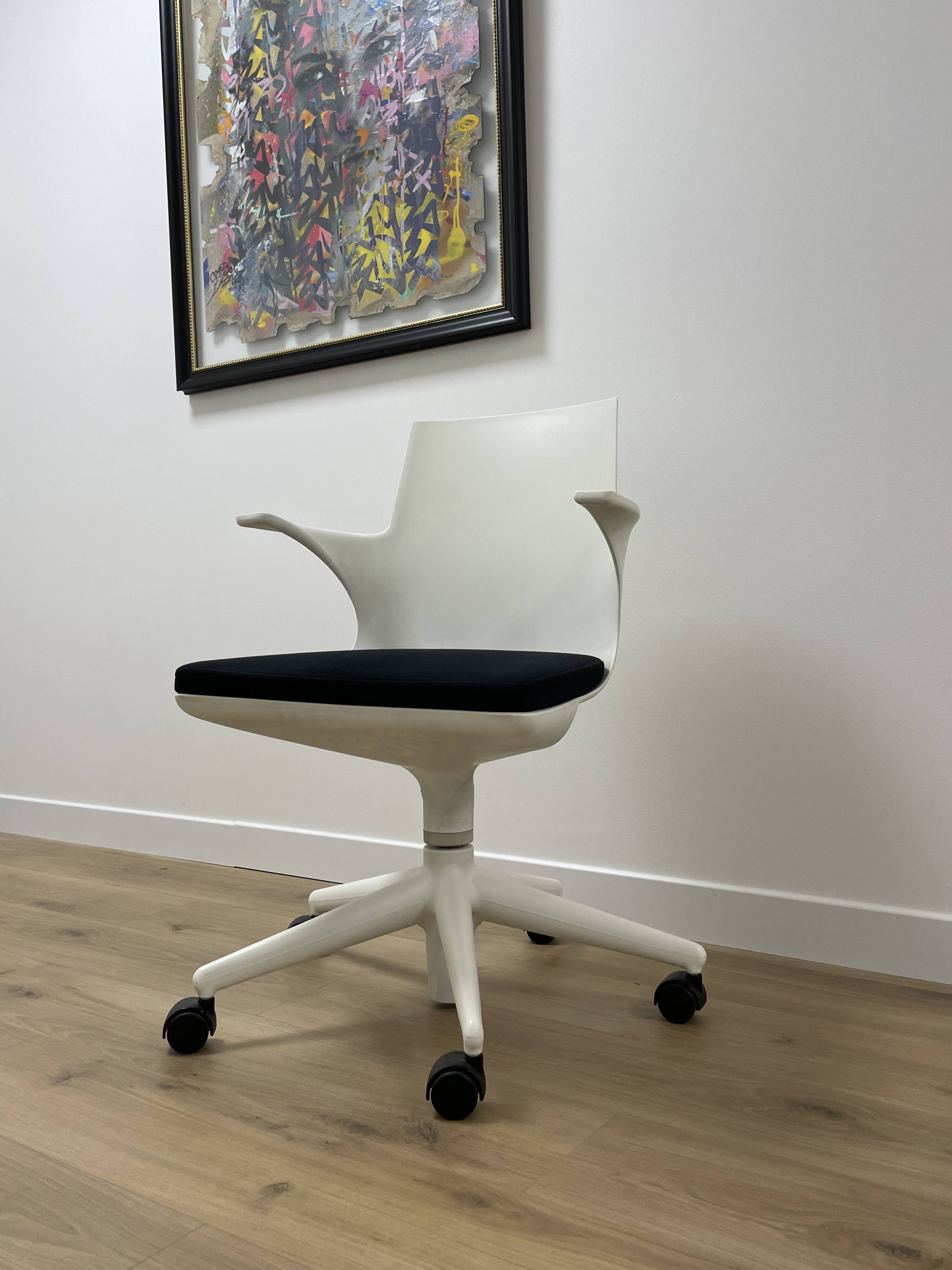Spoon vintage office chair by Kartell