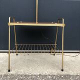 Magazine holder floor lamp