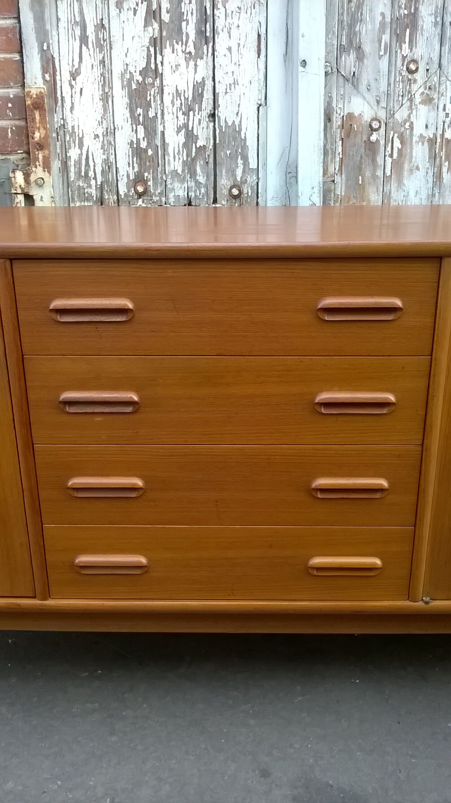 Scandinavian enfilade