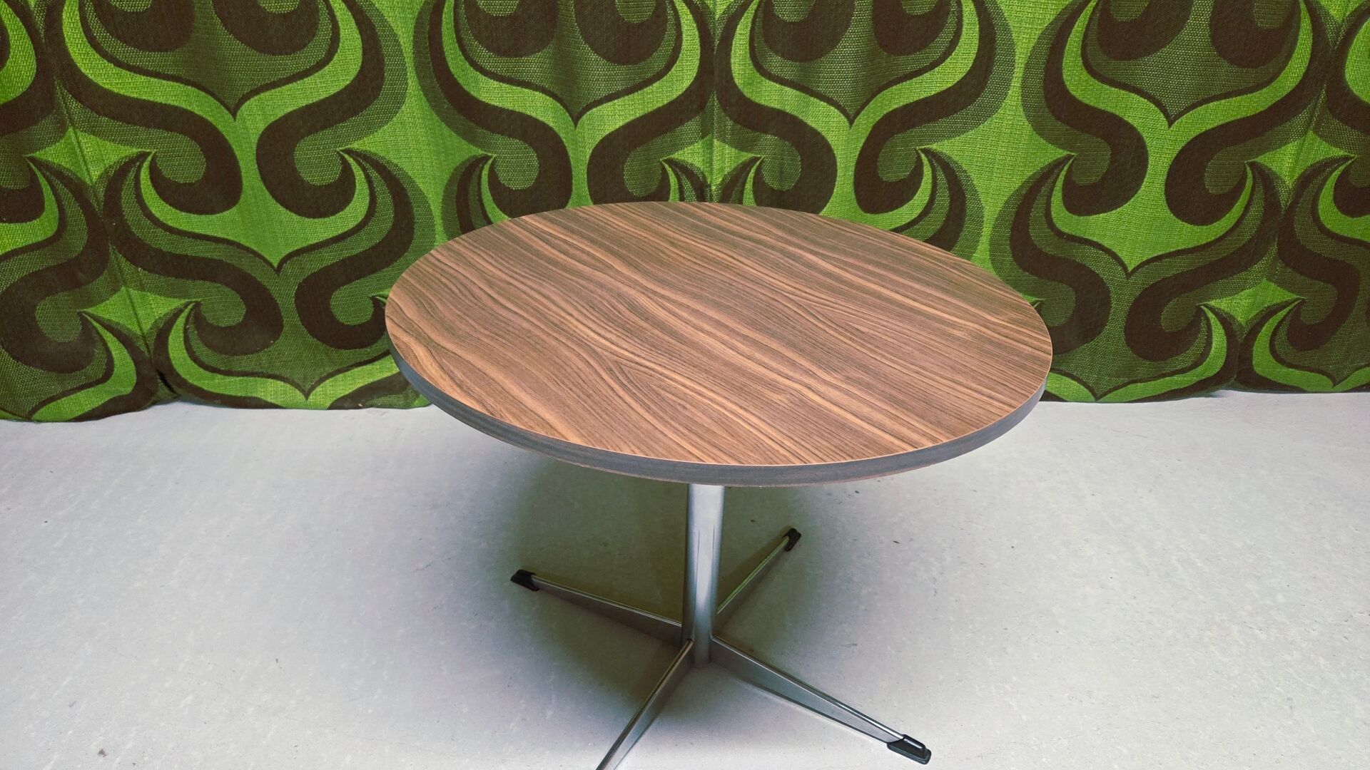 Vintage coffee table 1970