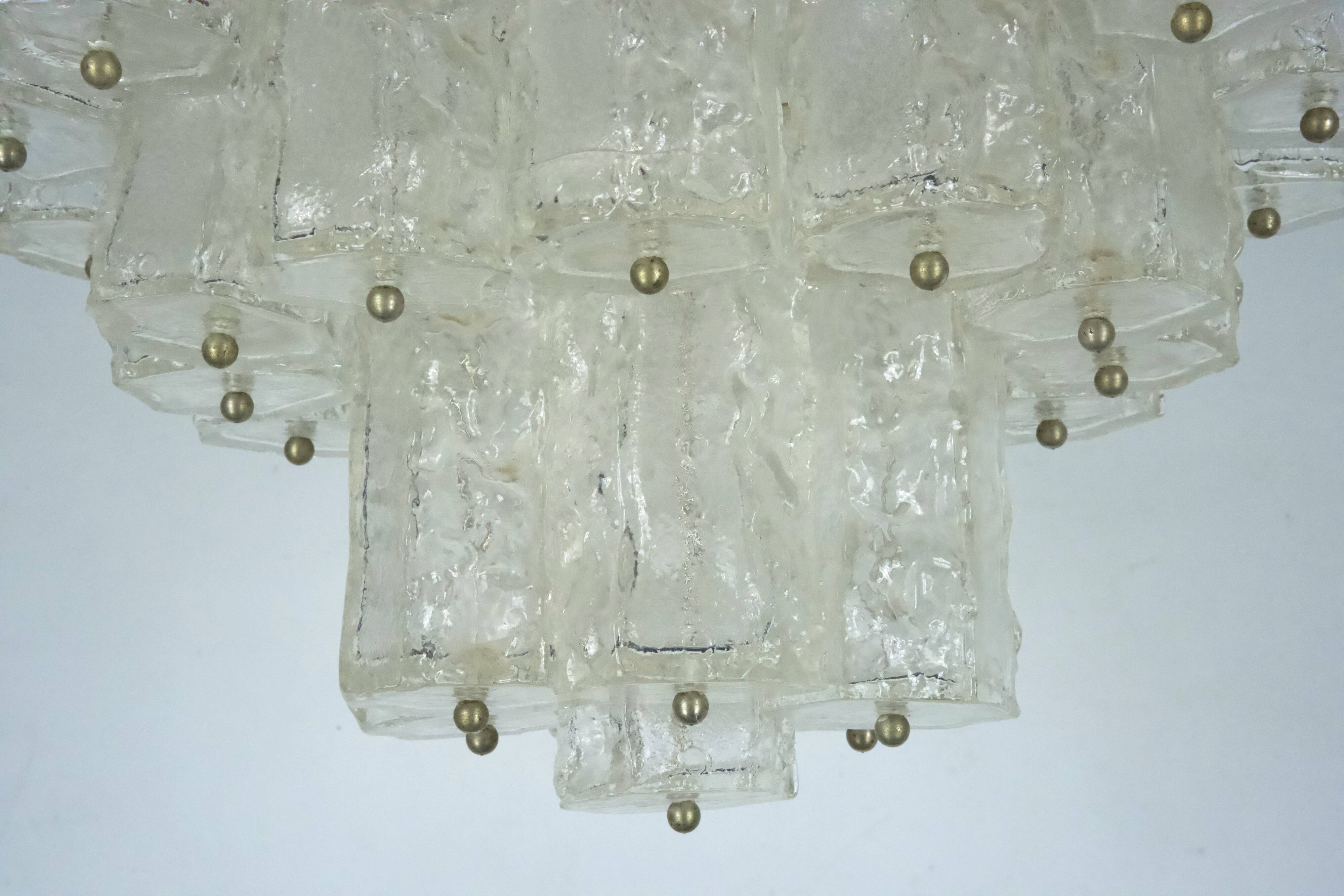 Mid-Century Toni Zuccheri for Venini, corteccia murano glass chandelier. 1960s Italy