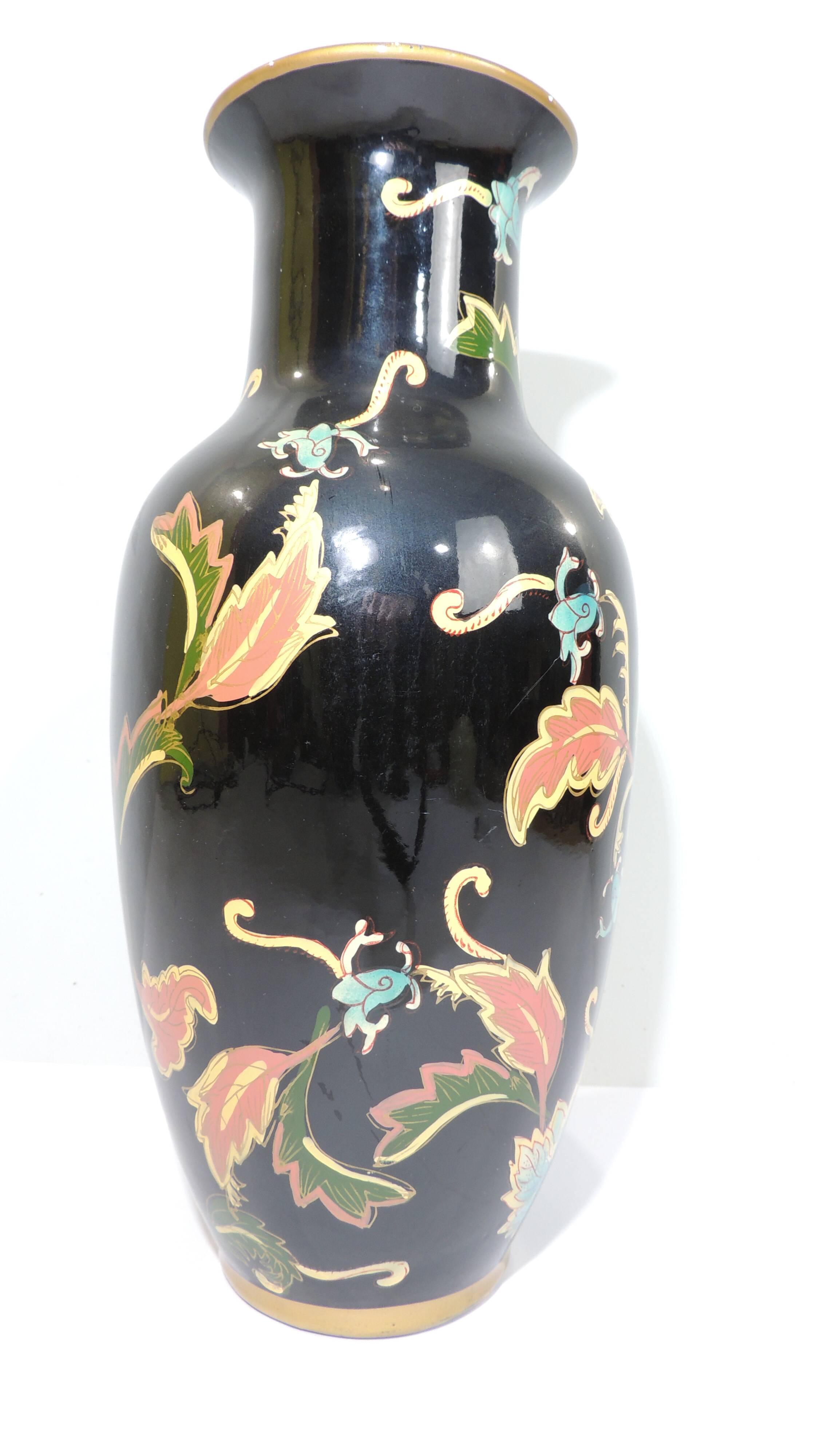 Old Large black vase decorated with leaves /vintage/ XXsiecle/potiche